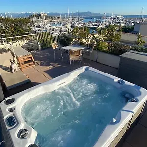  Апартаменты Penthouse Vue Mer Avec Rooftop,jacuzzi,et Parking Prive